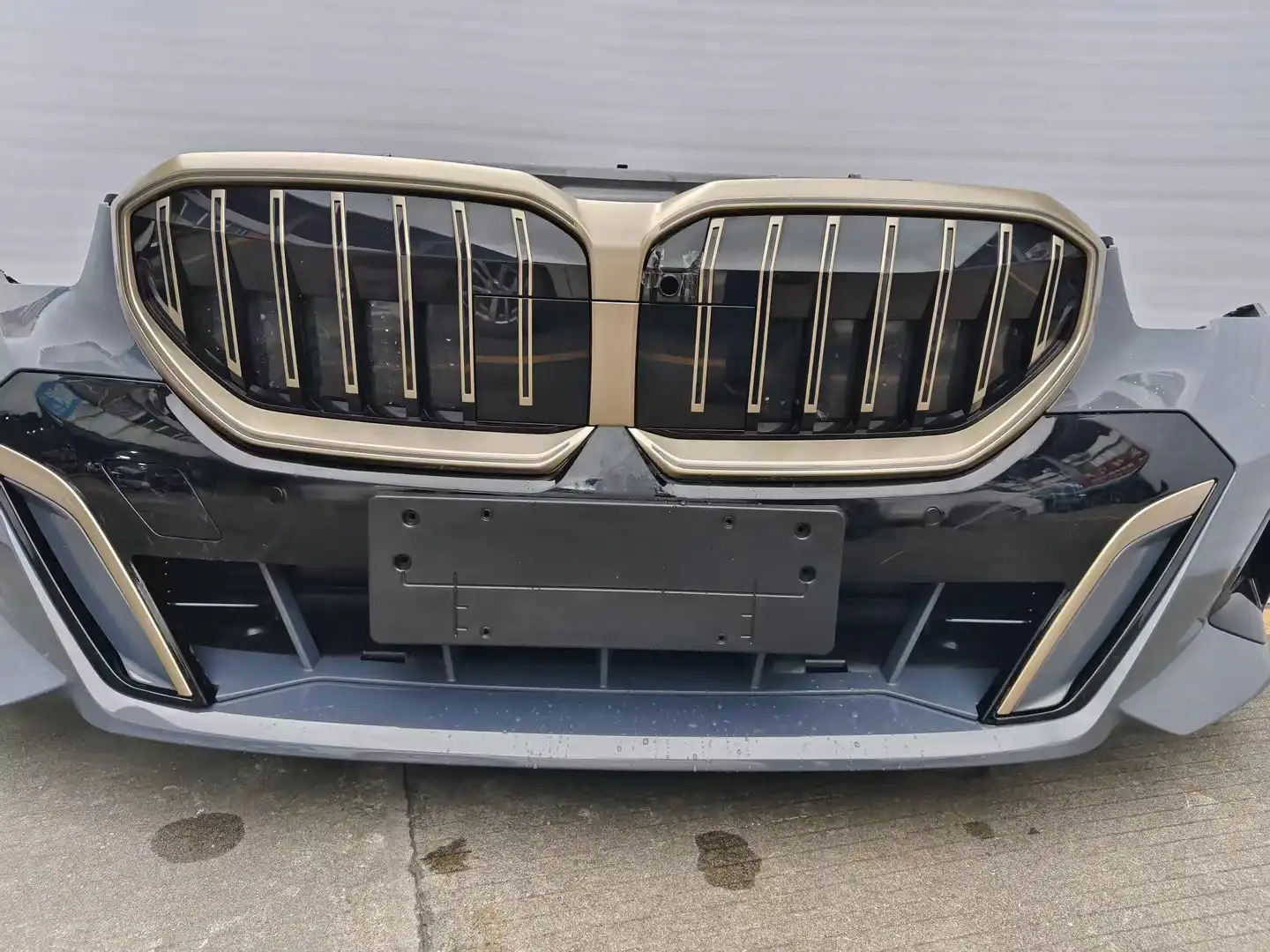 BMW G60 G68 nose cut