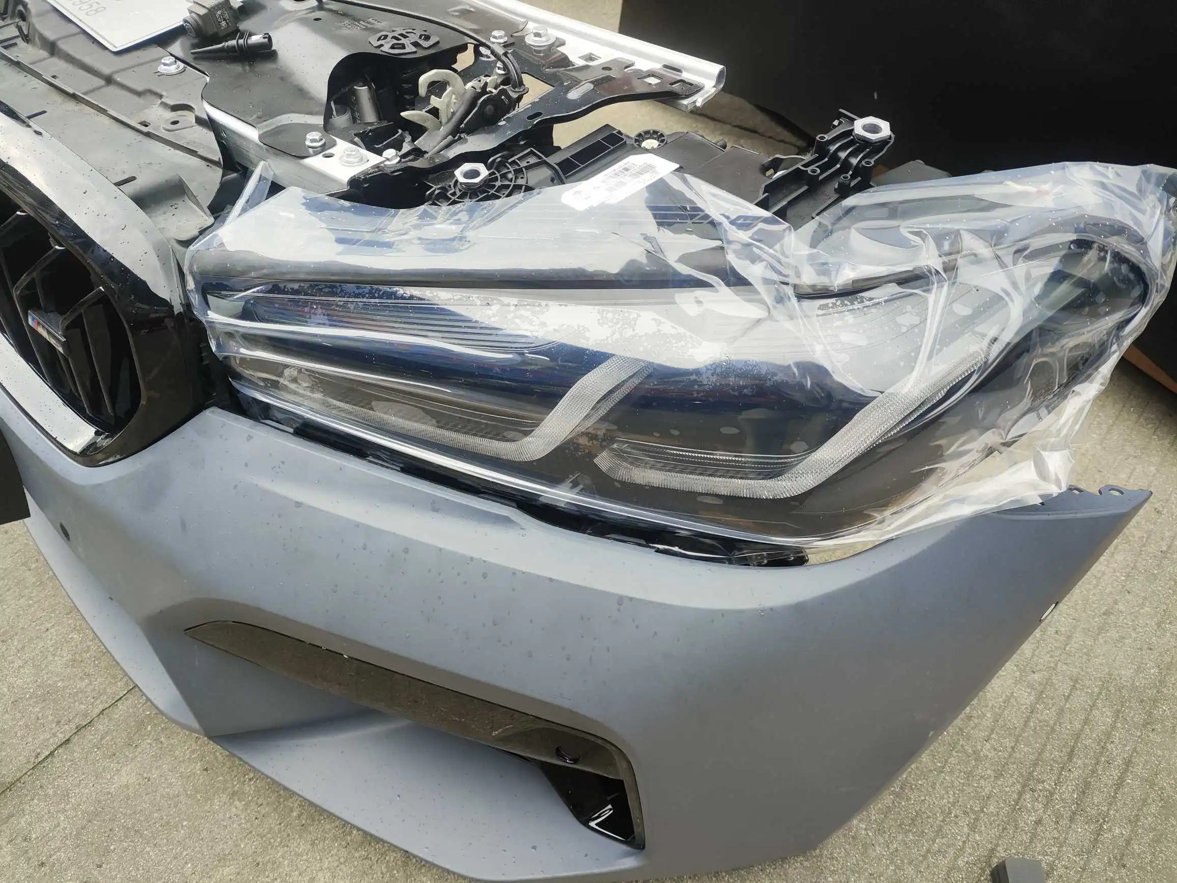 BMW M5 F90 nose cut